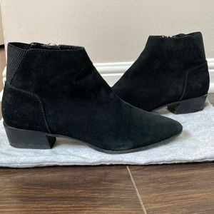 Aquatalia weatherproof suede ankle boots